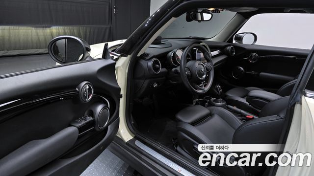 Mini Cooper 2020 — photo 10