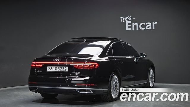Audi A8 2020 — photo 2
