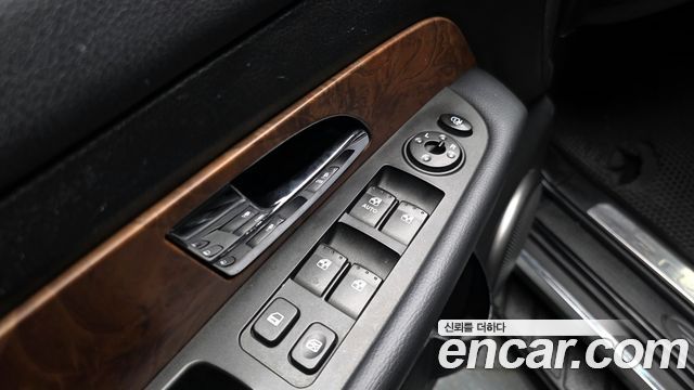 KG Mobility Rexton 2016 — photo 29