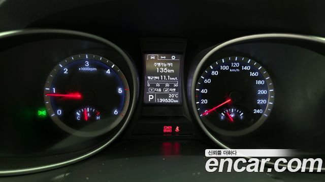 Hyundai Santafe 2013 — photo 11