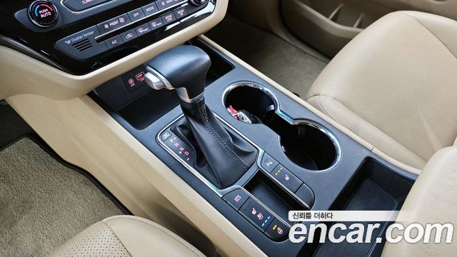 Kia Canival 2020 — photo 9