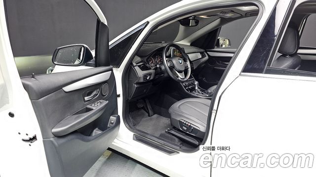 BMW 2-Series 2016 — photo 13