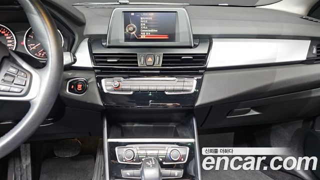 BMW 2-Series 2016 — photo 25