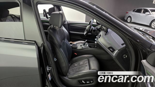 BMW Gran Turismo 2020 — photo 12
