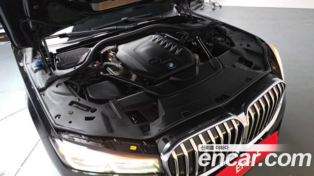 BMW 7-Series 2022 — photo 6
