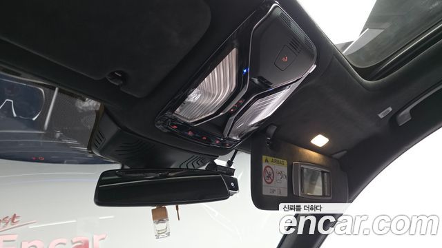 BMW 7-Series 2022 — photo 36