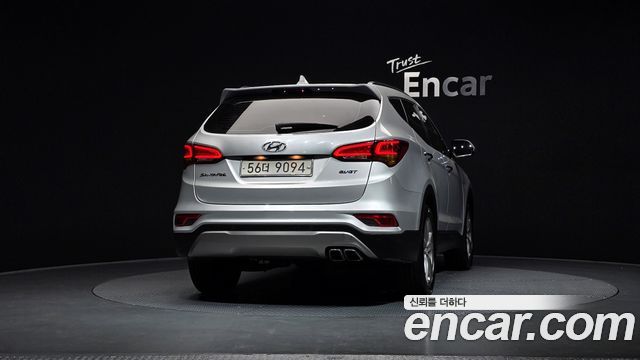 Hyundai Santafe 2016 — photo 4