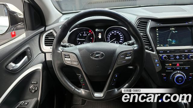 Hyundai Santafe 2016 — photo 14