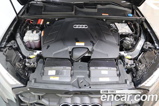Audi Q7 2025 — photo 6