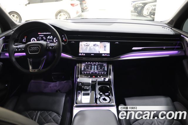 Audi Q7 2025 — photo 7