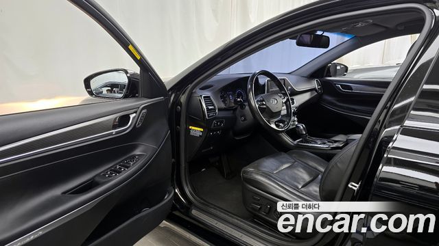 Hyundai Grandeur 2018 — photo 10