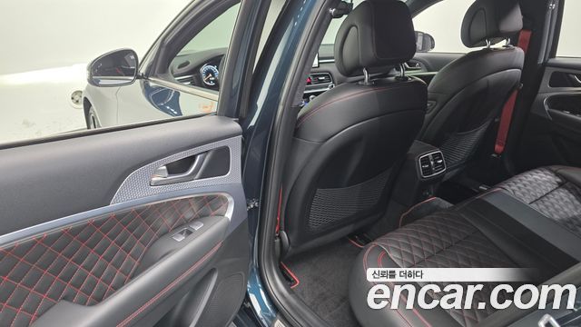 Genesis G70 2021 — photo 23