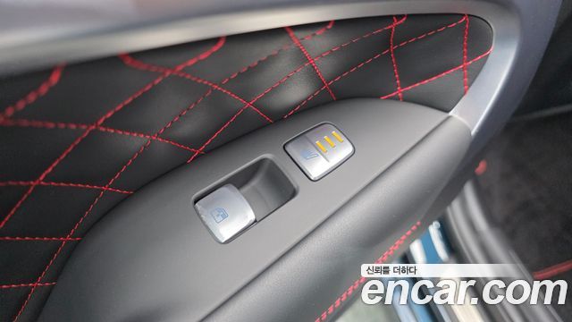 Genesis G70 2021 — photo 24