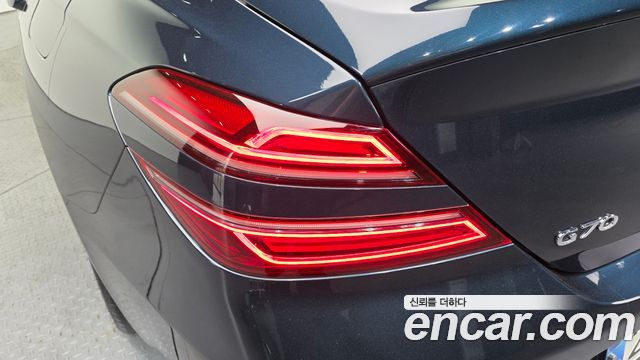 Genesis G70 2021 — photo 9