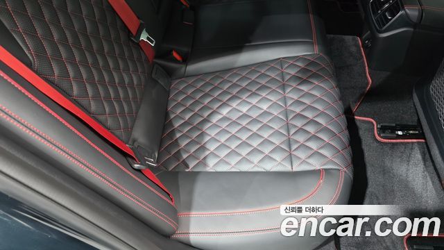 Genesis G70 2021 — photo 16
