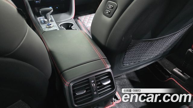 Genesis G70 2021 — photo 34