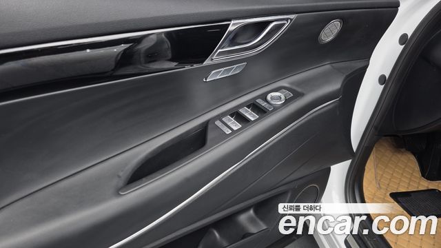 Genesis GV80 2020 — photo 14