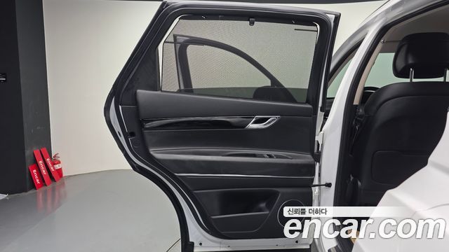 Genesis GV80 2020 — photo 15