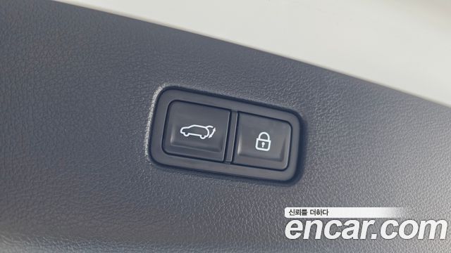 Genesis GV80 2020 — photo 32