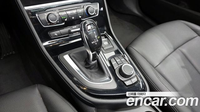 BMW 2-Series 2019 — photo 9