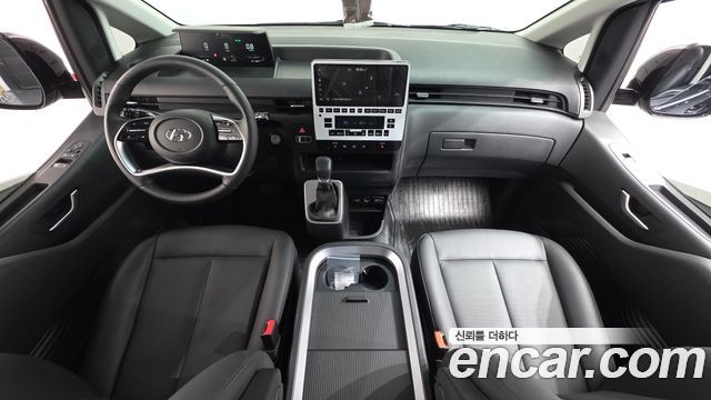 Hyundai Staria 2024 — photo 10