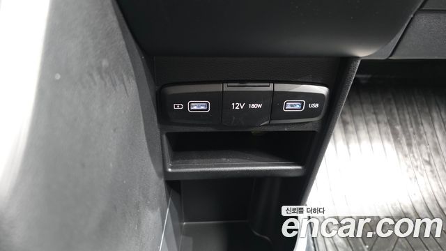 Hyundai Staria 2024 — photo 20