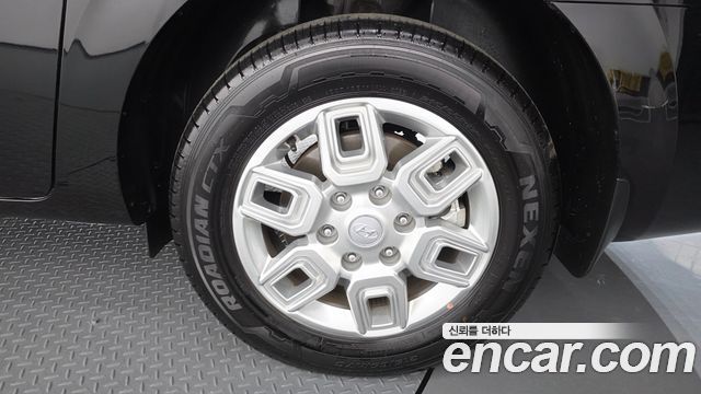 Hyundai Staria 2024 — photo 7