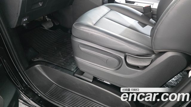 Hyundai Staria 2024 — photo 30