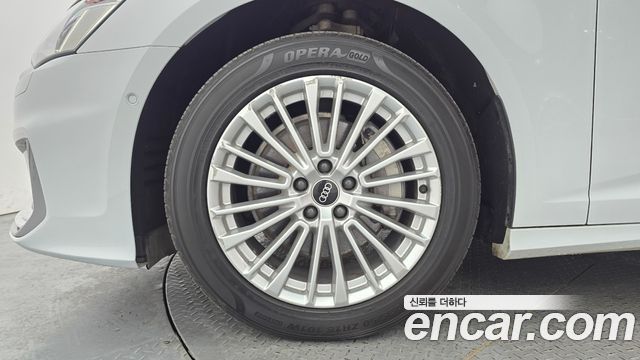 Audi A6 2021 — photo 5