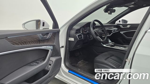 Audi A6 2021 — photo 10