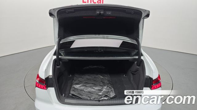 Audi A6 2021 — photo 20
