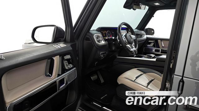Mercedes-Benz G-Class 2021 — photo 13