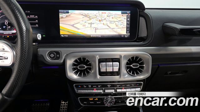Mercedes-Benz G-Class 2021 — photo 19