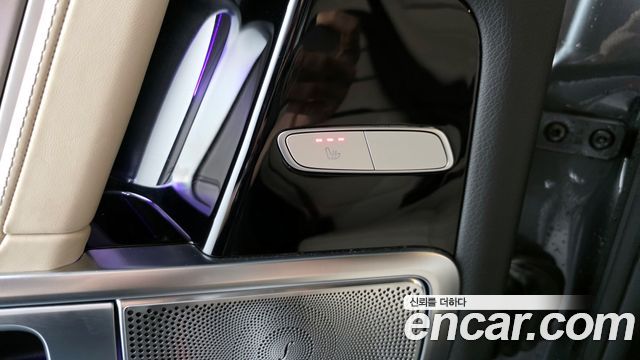 Mercedes-Benz G-Class 2021 — photo 24