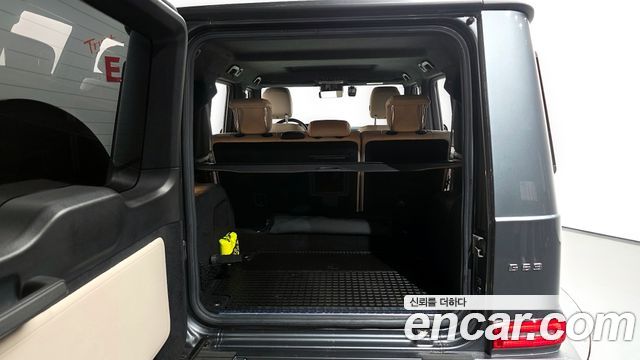 Mercedes-Benz G-Class 2021 — photo 25