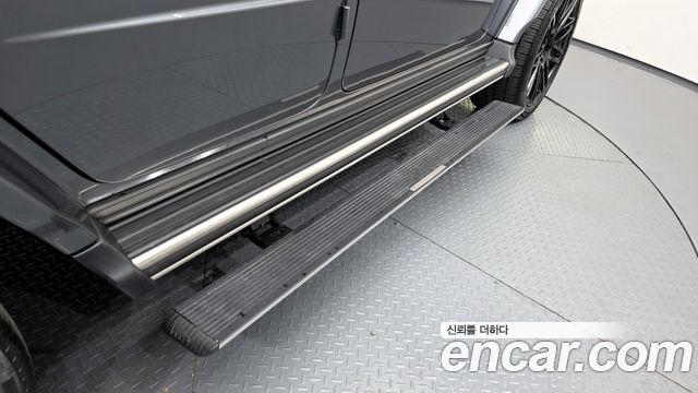 Mercedes-Benz G-Class 2021 — photo 26