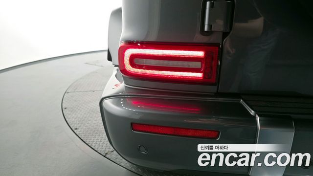 Mercedes-Benz G-Class 2021 — photo 9