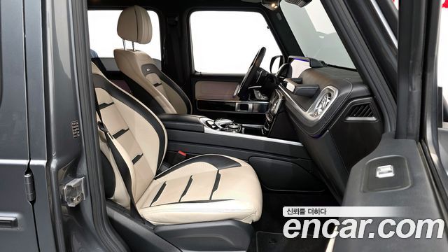 Mercedes-Benz G-Class 2021 — photo 16