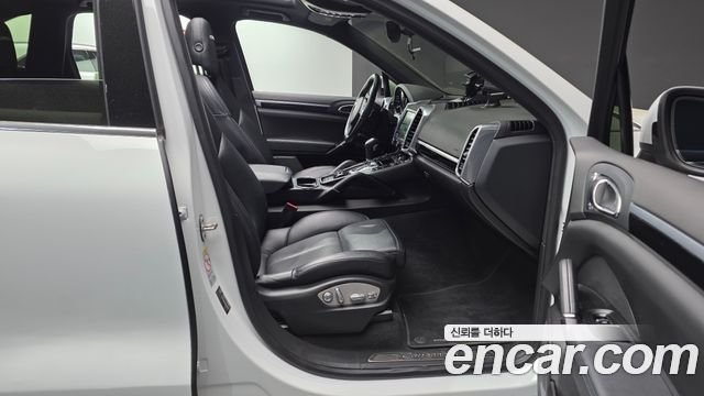 Porsche Cayenne 2014 — photo 11