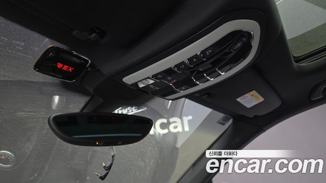 Porsche Cayenne 2014 — photo 17