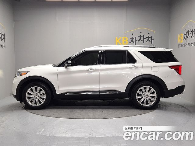 Ford Explorer 2022 — photo 8