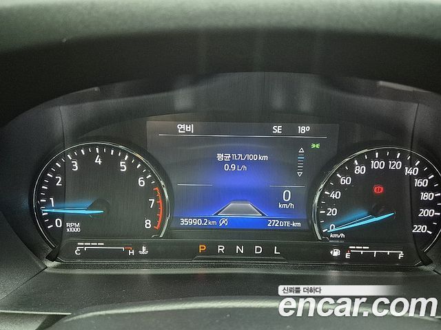Ford Explorer 2022 — photo 19