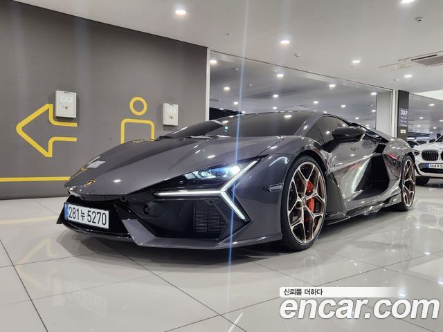 Lamborghini Revuelto 2025 — photo 13