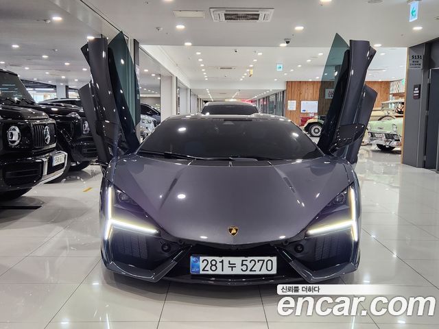 Lamborghini Revuelto 2025 — photo 17