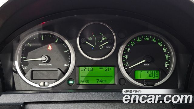 Land Rover Discovery 2008 — photo 11