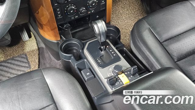 Land Rover Discovery 2008 — photo 12