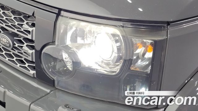 Land Rover Discovery 2008 — photo 8