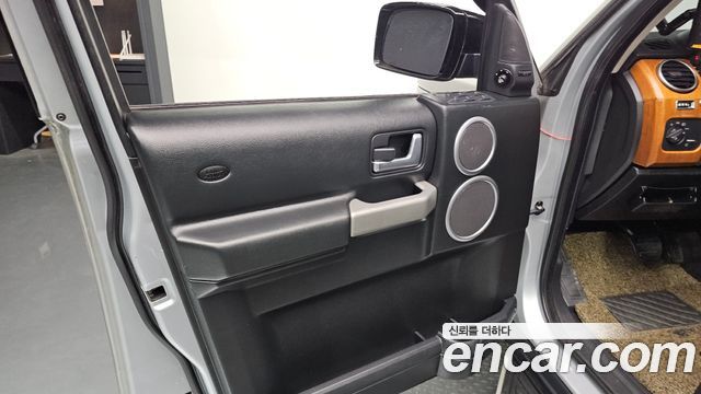 Land Rover Discovery 2008 — photo 14