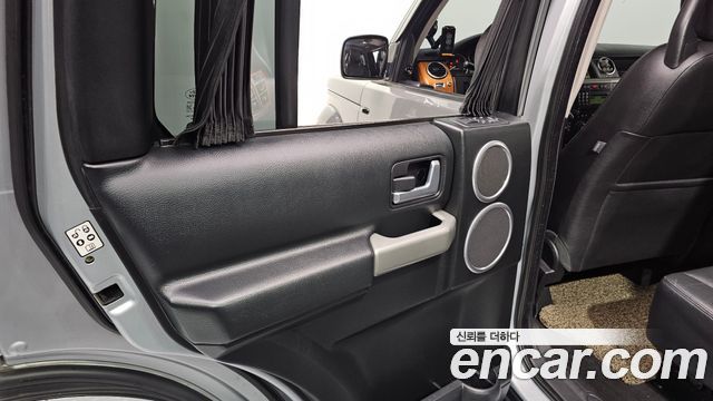 Land Rover Discovery 2008 — photo 15