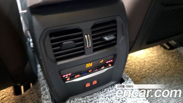 BMW 3-Series 2022 — photo 23